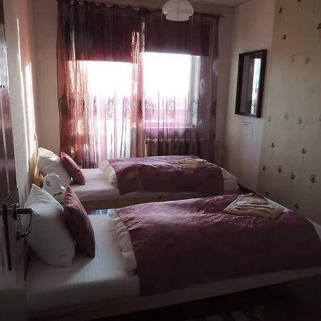 Kivilinna Homestay * Lohkva